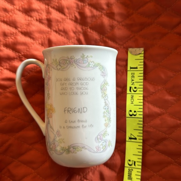 Precious Moments cup - Picture 9 of 9